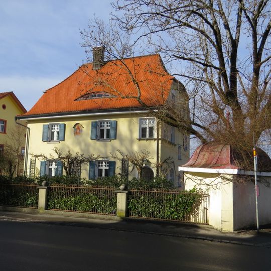 Villenartiges Wohnhaus