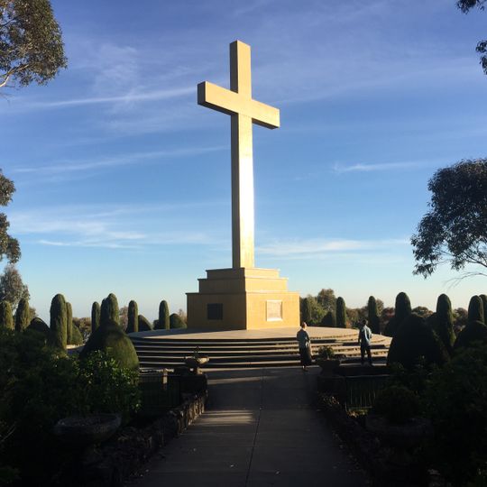 Mount Macedon Memorial Cross