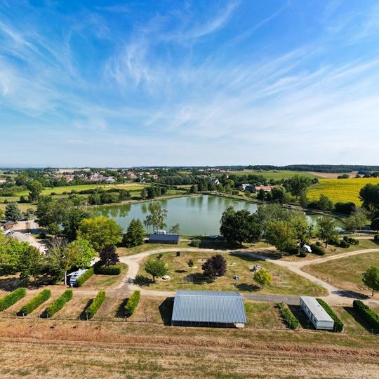Camping du Plan d'Eau du Fort-des-Salles