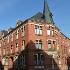 Basedowstraße 15, 17