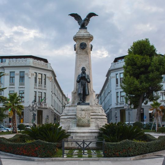Monumento a Gabriele Rossetti