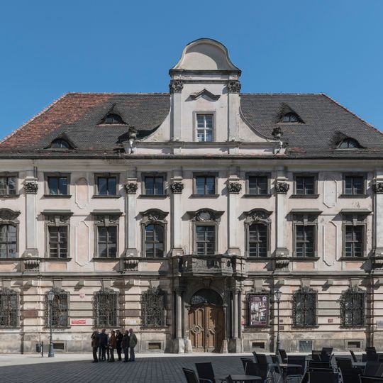 Konwikt św. Józefa obecnie siedziba Katedry Biologii Człowieka UW