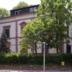 Emmerich-Josef-Straße 1