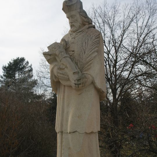 Socha svatého Jana Nepomuckého v Ledenicích na mostě
