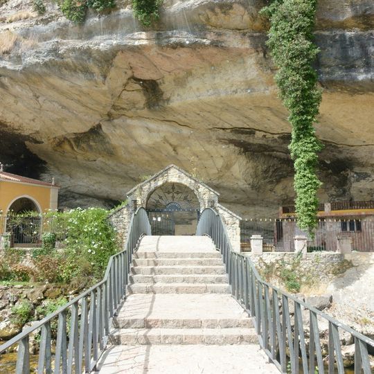 Santuario de la Virgen de la Cueva
