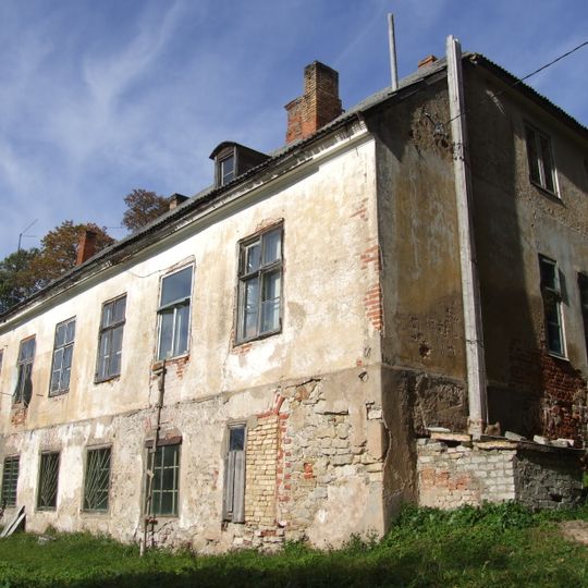 Ropažu mācītājmāja