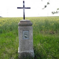 Kříž jižně od Vsi Touškov