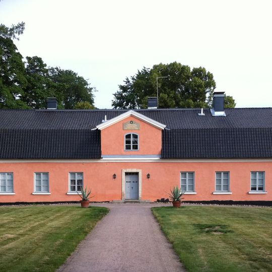 Tuomarinkylä manor