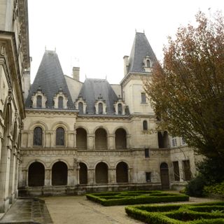Maison Henri II