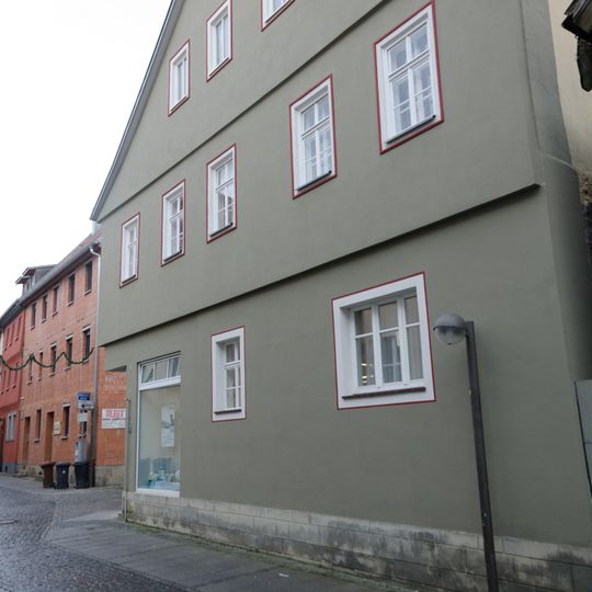 Wohn- und Geschäftshaus