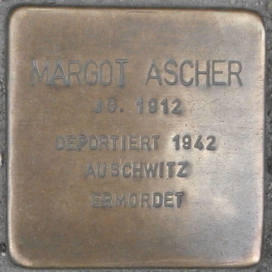 Stolperstein en memoria de Margot Ascher
