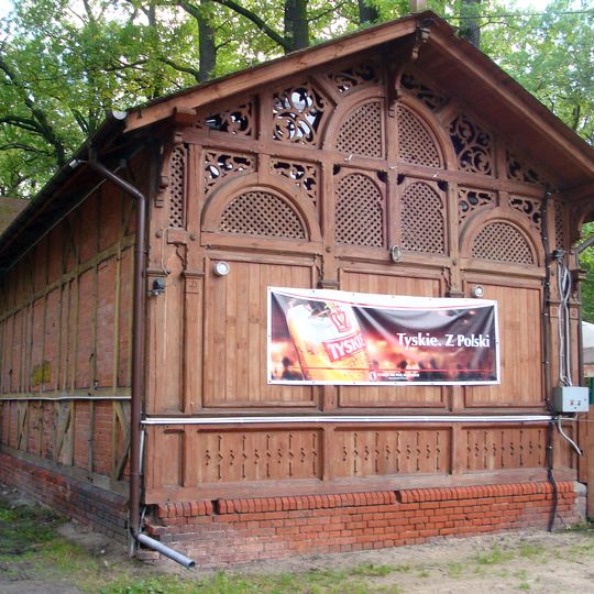 Pawilon parkowy przy restauracji „Leśniczówka”