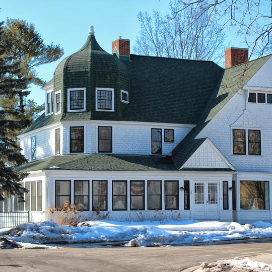 Commandant's Residence Home