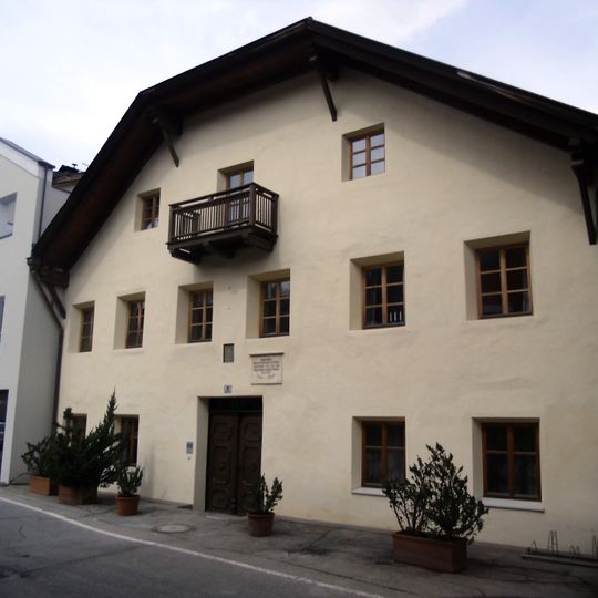 Bruder-Willram-Straße 11