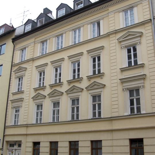 Mietshaus