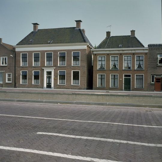 Nieuwburen 10, Heerenveen