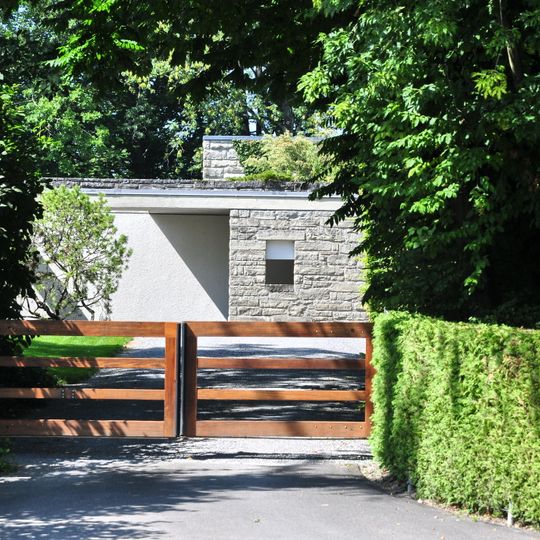 Wohnhaus, sogenanntes Breuer Lakehouse