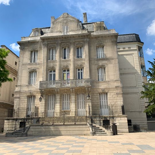 Maison, 49 avenue Daumesnil