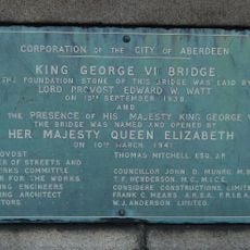Commemorative plaque to King George VI Bridge