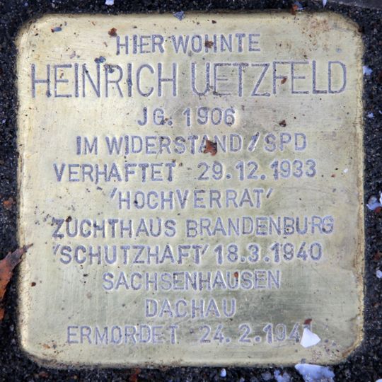 Stolperstein em memória de Heinrich Uetzfeld