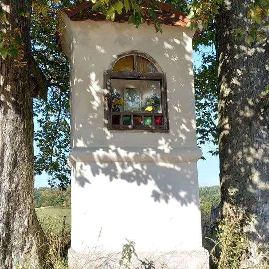 Kaplička severně od Kladrubců