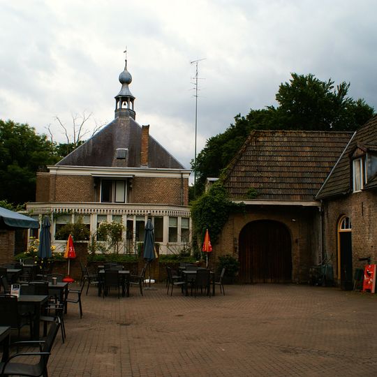 Haanwijk: oranjerie