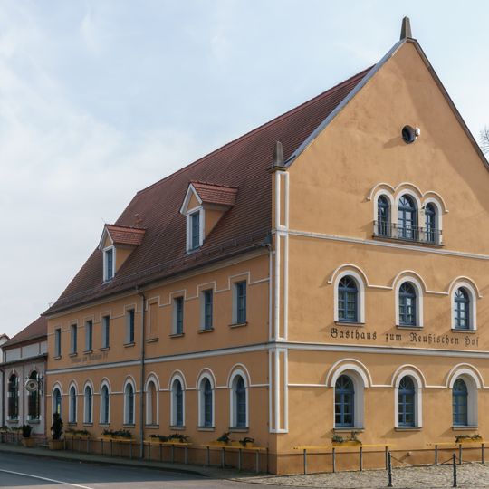 Gasthof mit Saalanbau Neue Hauptstraße 3