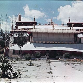 Kundeling Monastery