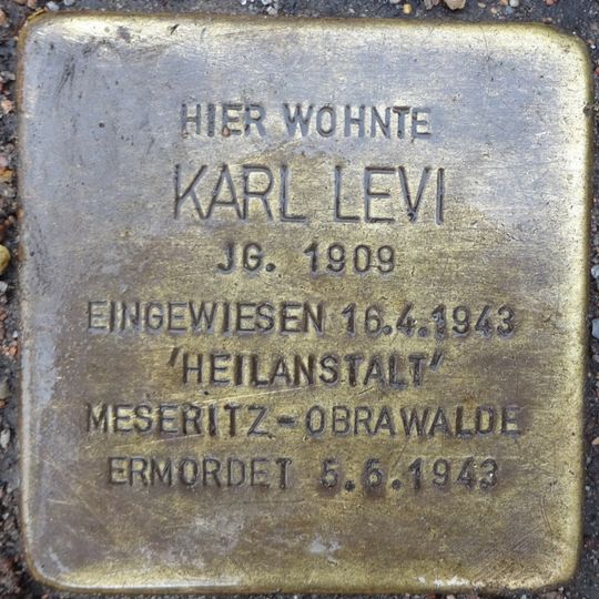 Stolperstein en memoria de Karl Levi