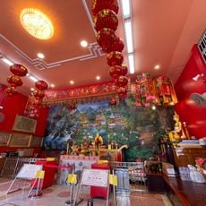 Wat San Chao