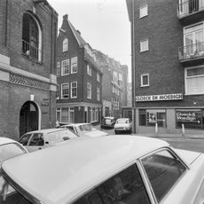 Tweede Passeerdersdwarsstraat 1