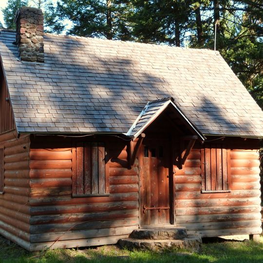 Kirkland Lookout Ground House