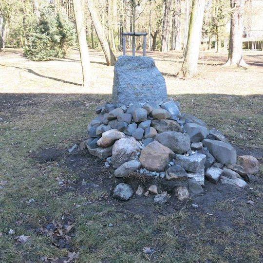 Pomník Walthera von der Vogelweide v Městském parku v České Lípě