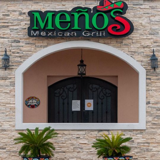 Meno's Méxican Grill