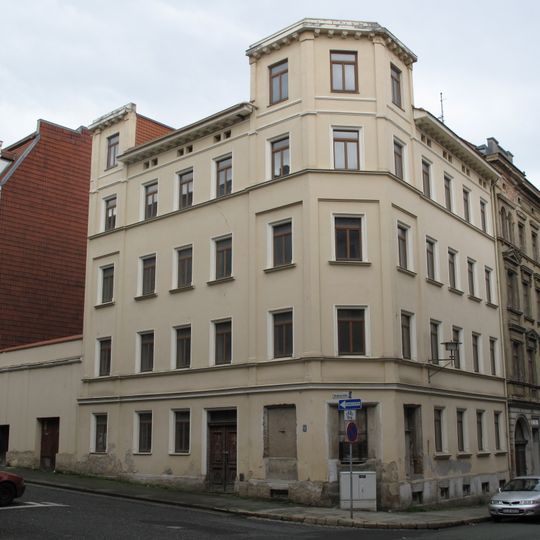 Mietshaus in geschlossener Bebauung, Eckhaus Gobbinstraße 15