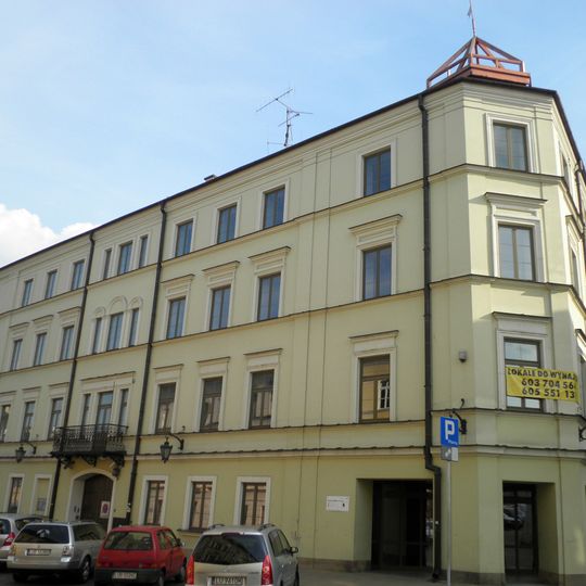 Kamienica z oficyną boczną, ob. bank