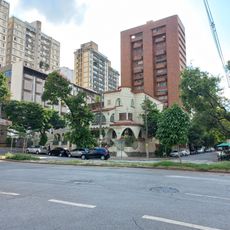 Imóvel à Avenida Olegário Maciel, nº 1422