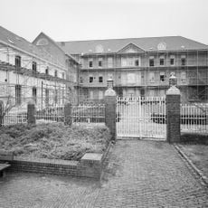 Internaat Saint Louis: voorgebouw