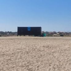 İctimai Çimərlik Pirşağı / IDEA