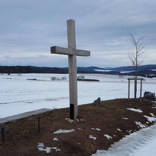 Kříž východně od Rakové