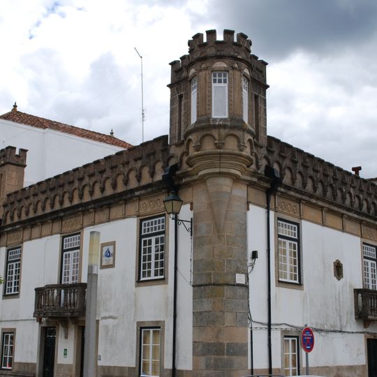 Casa na Rua de Olivença, n.º 41- 43