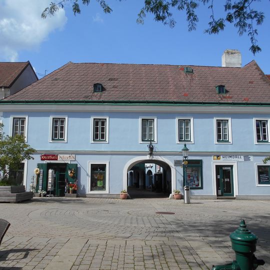 Bürgerhaus, ehem. Gasthof "Zum goldenen Wolfen"