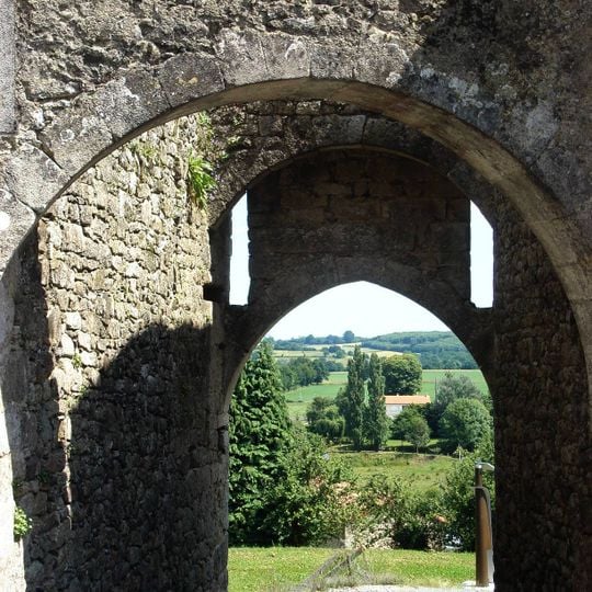 Les Châtelliers-Châteaumur