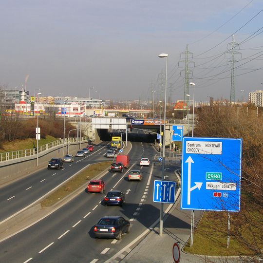 Most dálnice D1 přes ulici Pod Chodovem