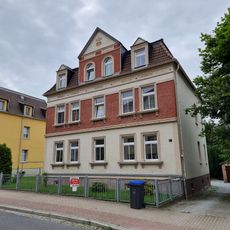 Wohnhaus in offener Bebauung Belmsdorfer Straße 15