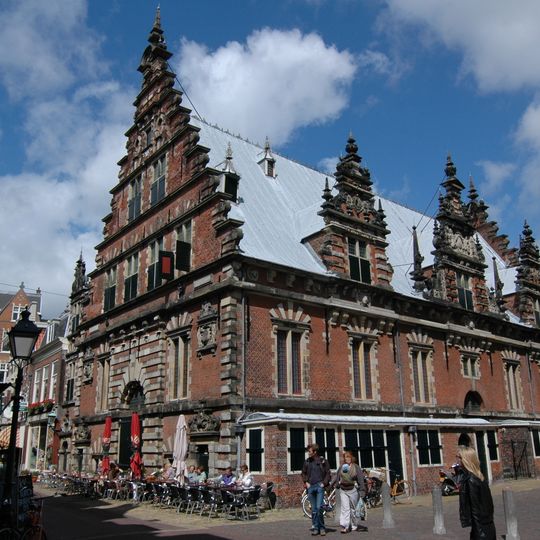 Huisjes tegen de Vleeshal