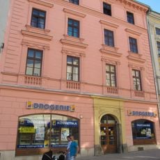 Dolní náměstí 46 a Uhelná 7