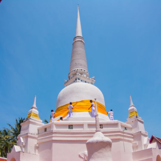 Wat Khuean Nang Kaeo