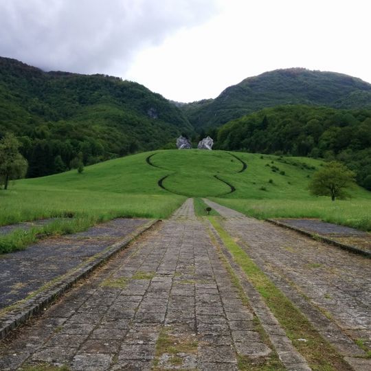 Ensemble commémoratif de Tjentište