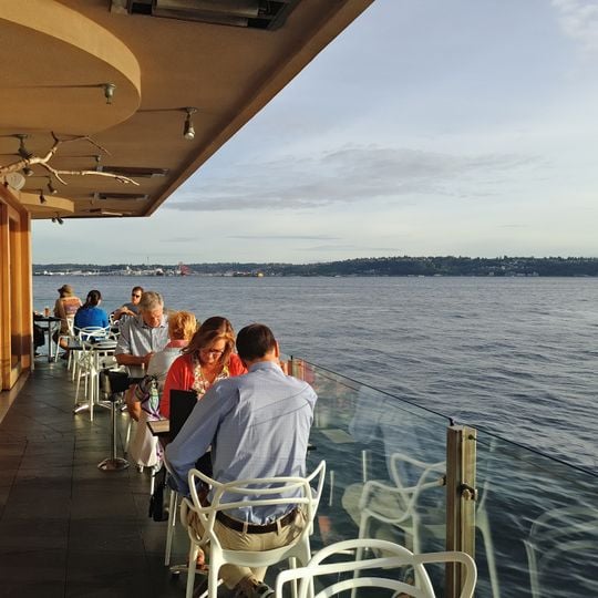 Six Seven Restaurant